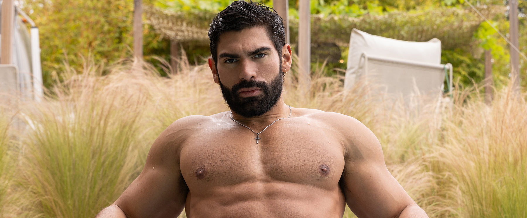 Men! Five ways to style your Jewelry for Summer!