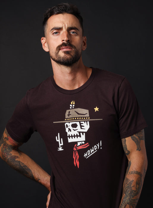 Howdy Unisex t-shirt  WE ARE ALL SMITH: Men's Jewelry & Clothing.   