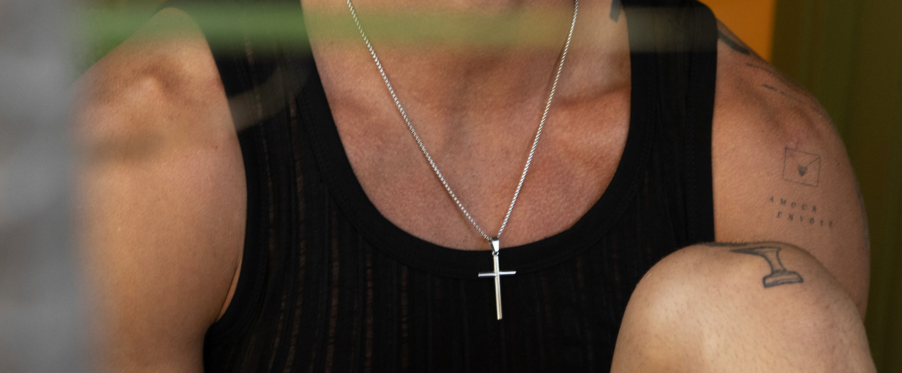 Spotlight: Large Waterproof Cross Pendant Neckalce