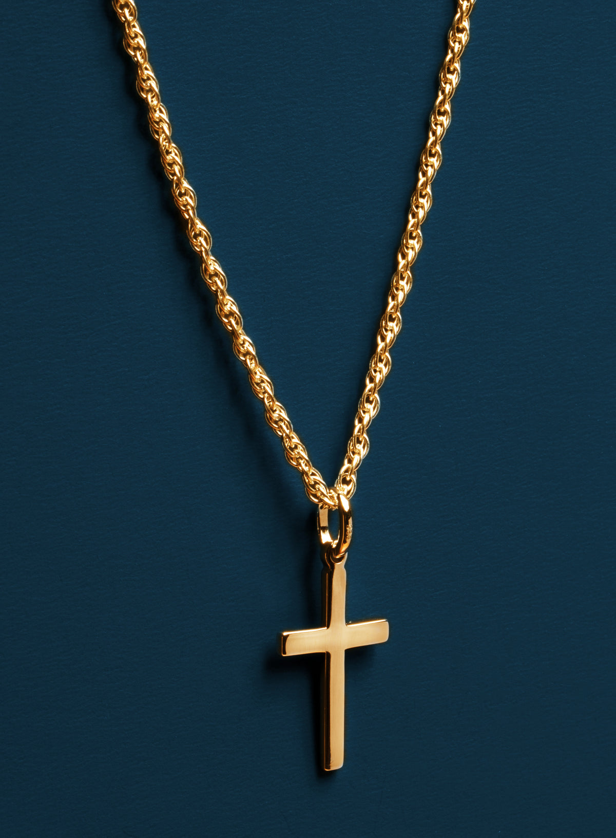 Buy Gold Holy Cross Pendant - Joyalukkas