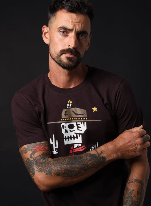 Howdy Unisex t-shirt  WE ARE ALL SMITH: Men's Jewelry & Clothing.   