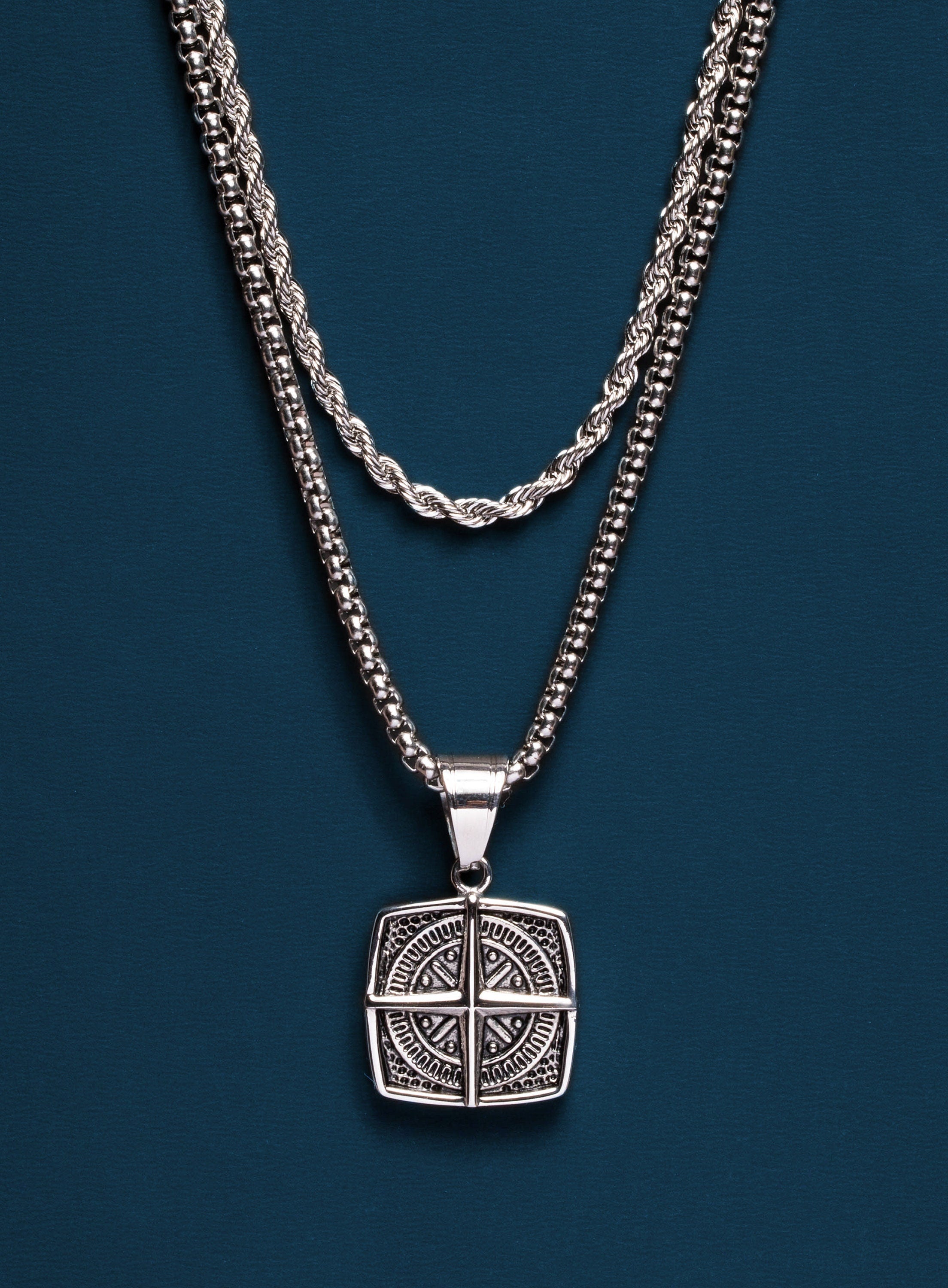 定価6万　SYU.HOMME/FEMM★Dry leave Necklace SYU.HOMME/FEMM（シュウ オム フェム）のDry leaves Necklaces