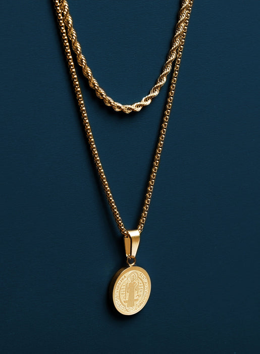 Saint Benedict Medal Necklace Set for Men Necklaces WE ARE ALL SMITH: Men's Jewelry & Clothing.   