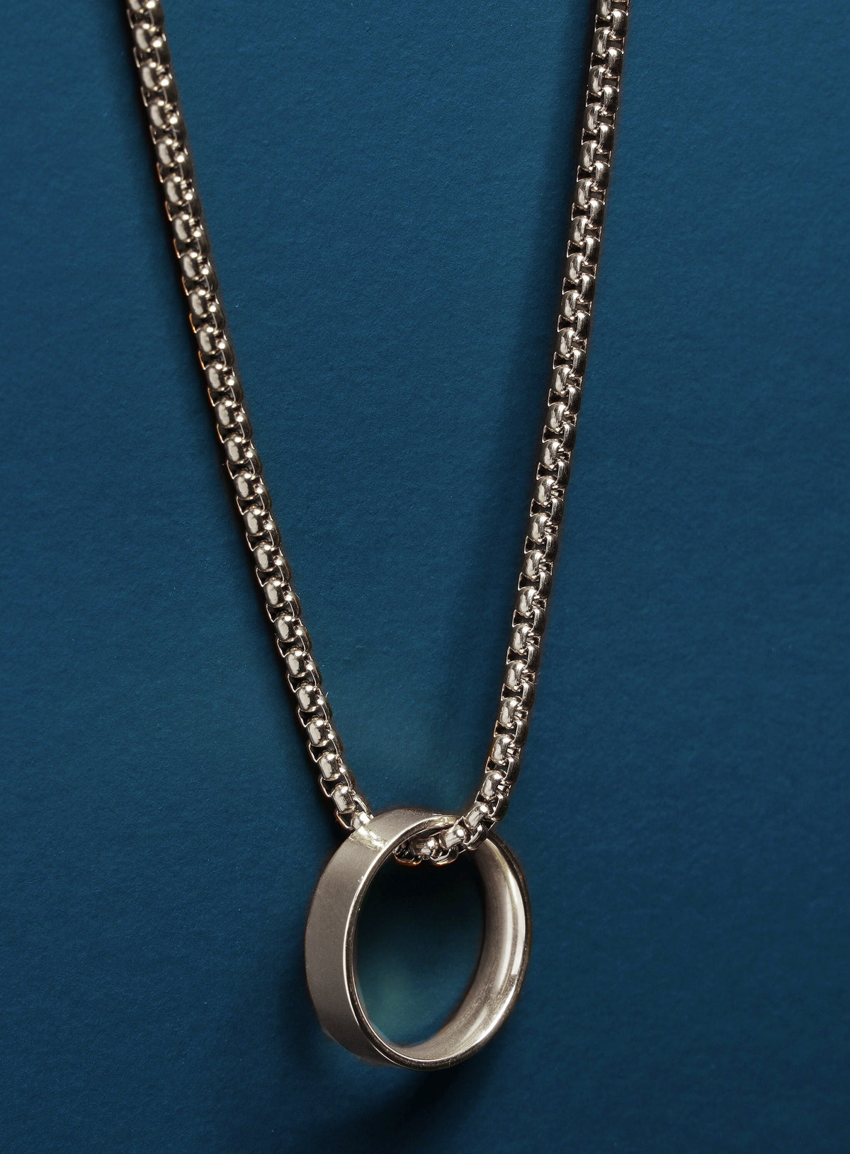 Circle rustic necklace pendant – SilverRituals