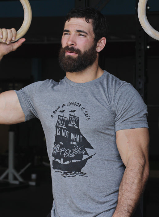 Brave Sailors Short sleeve t-shirt  WE ARE ALL SMITH   